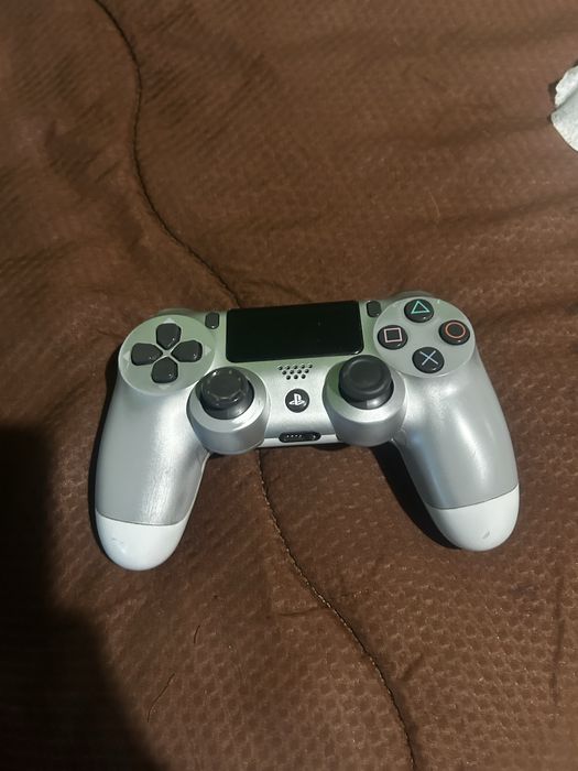 Playstation 4 pro 1tb