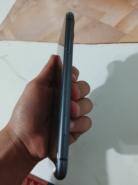 iPhone 11бу торг