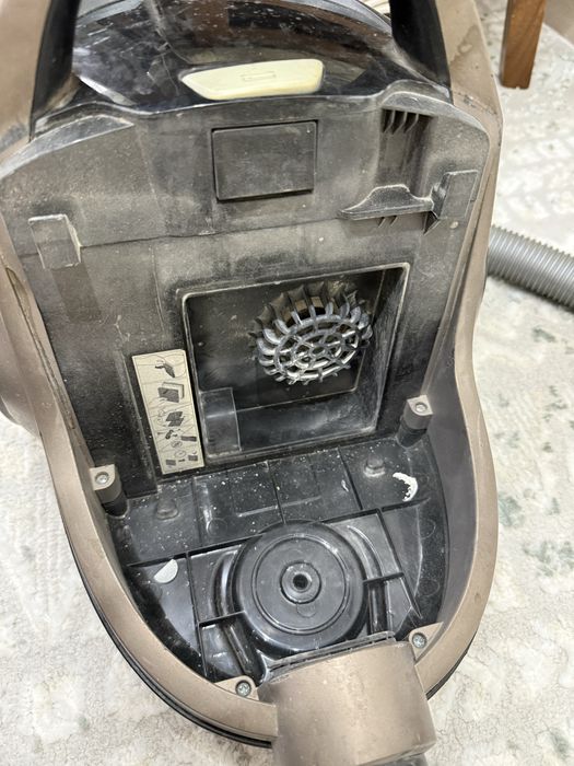 Продам пылесос Philips