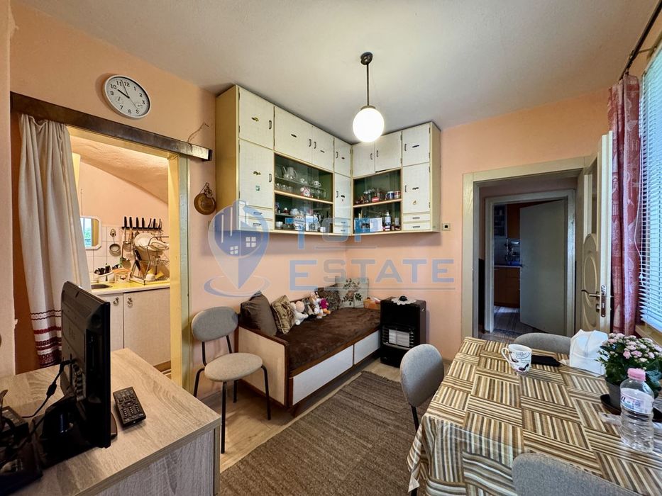 Продава се Къща в Горна Оряховица - 102 кв.м за 960 €/кв.м - Снимка #2