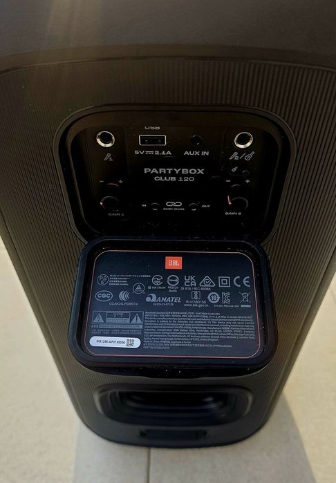 Super Ofertă /Vând Jbl 120 Nouă la Cutie