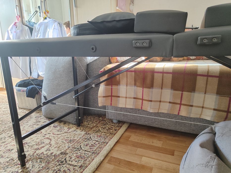 Массажная кушетка