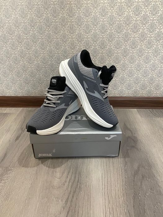 Brand: Joma кроссовка