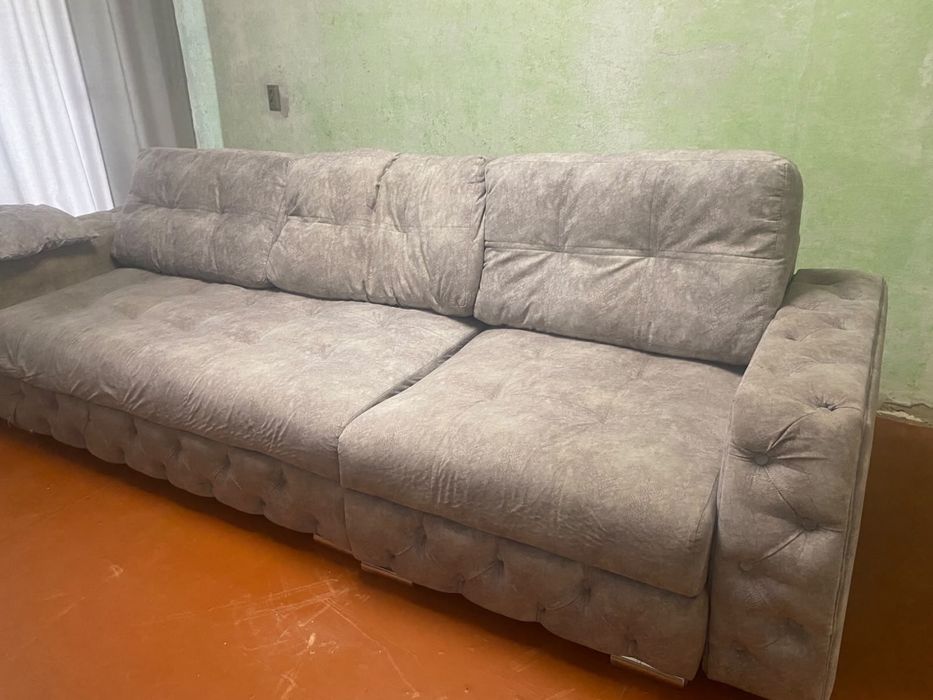 Срочно продам диван