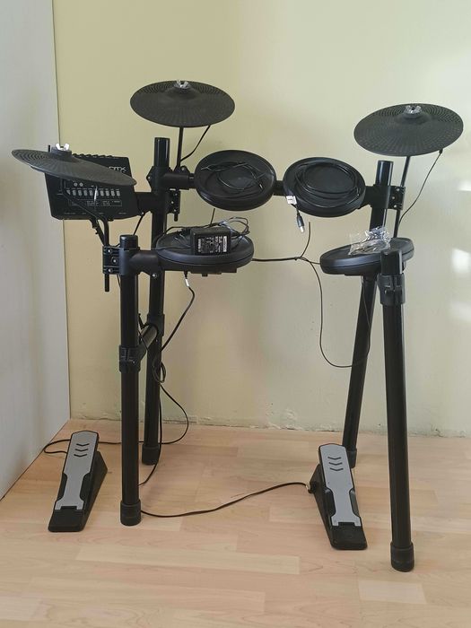 Yamaha DTX 402k електрически барабани