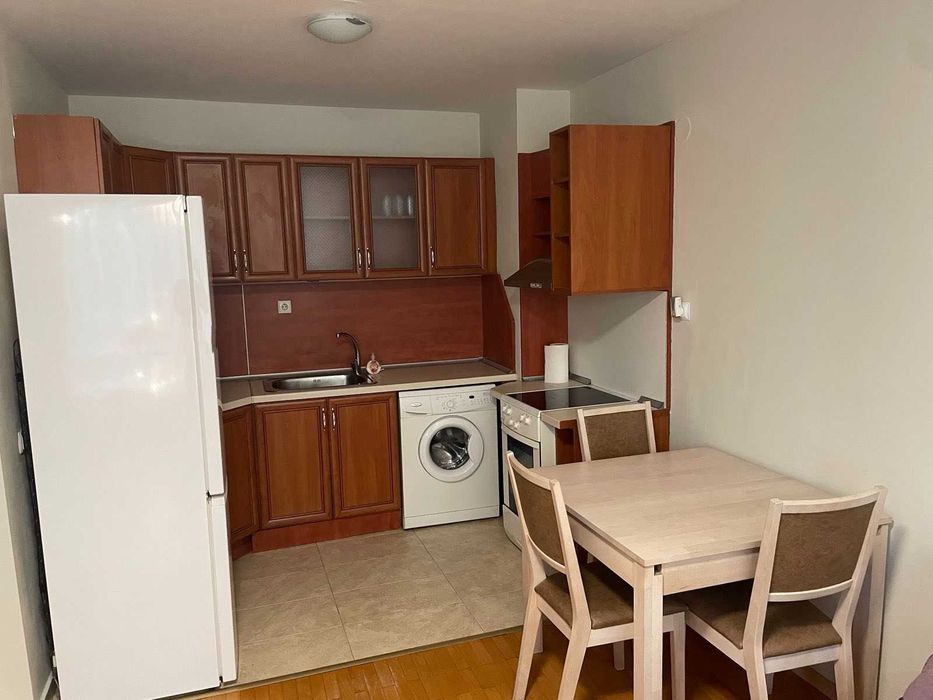 Дава се под наем Двустаен апартамент в София, Банишора - 56 кв.м за 425 € - Снимка #2