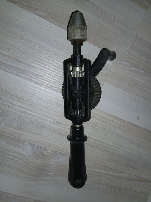 Ручная дрель СССР новая