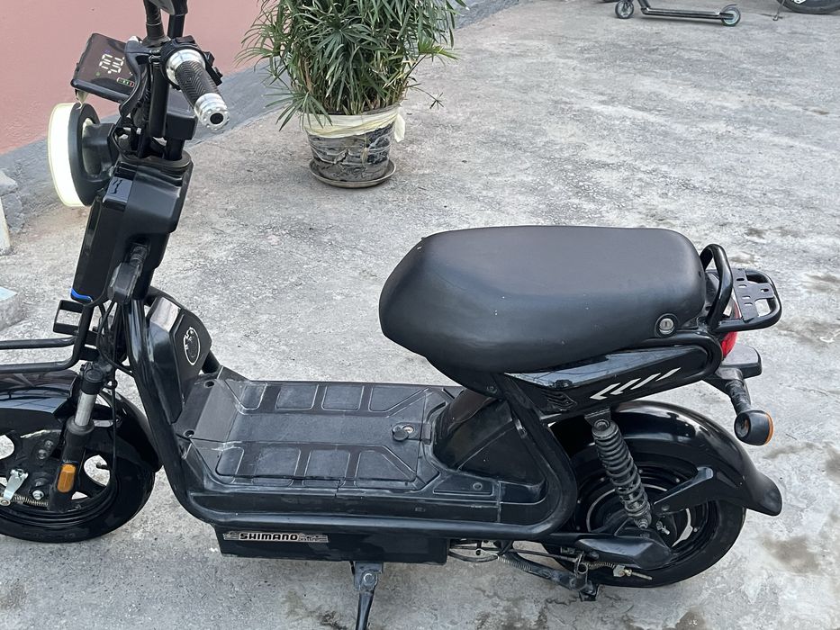 Скутер Klnt bike 2023 пробег 2600km