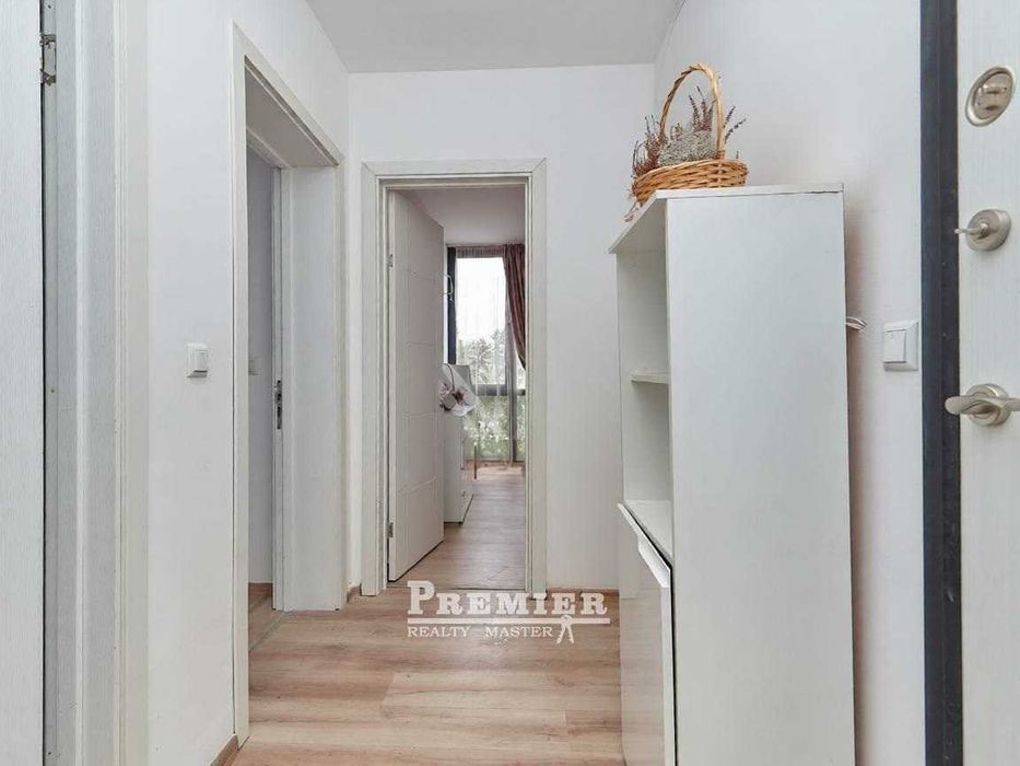 Продава се Тристаен апартамент в Бургас, Акациите - 100 кв.м за 661 €/кв.м - Снимка #4