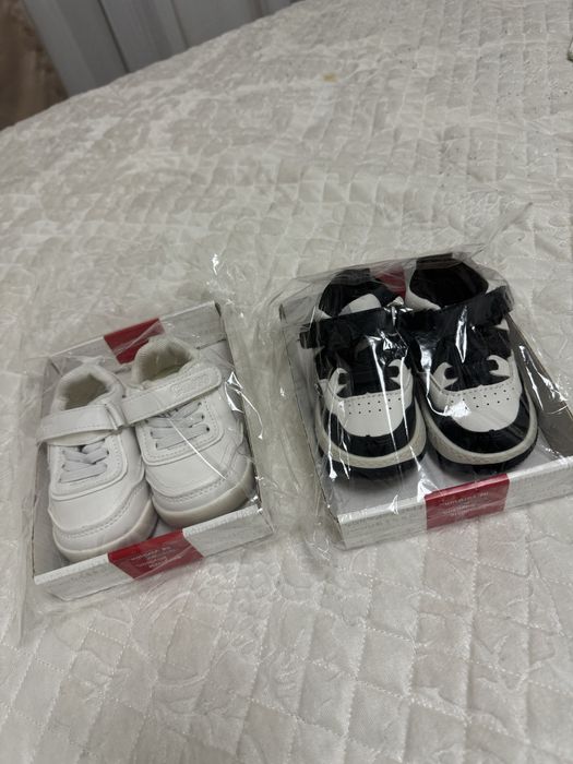 Продам детскую обувь