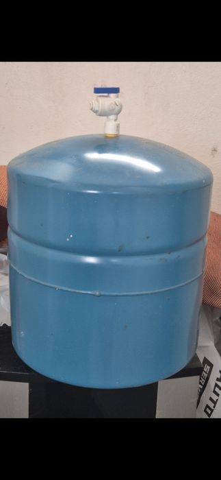 Aparat de filtrat apa