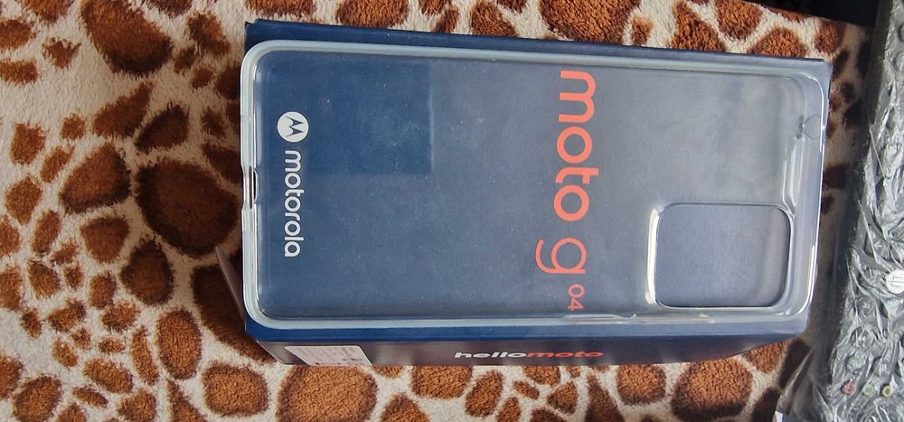 Продавам Motorola g04 64GB