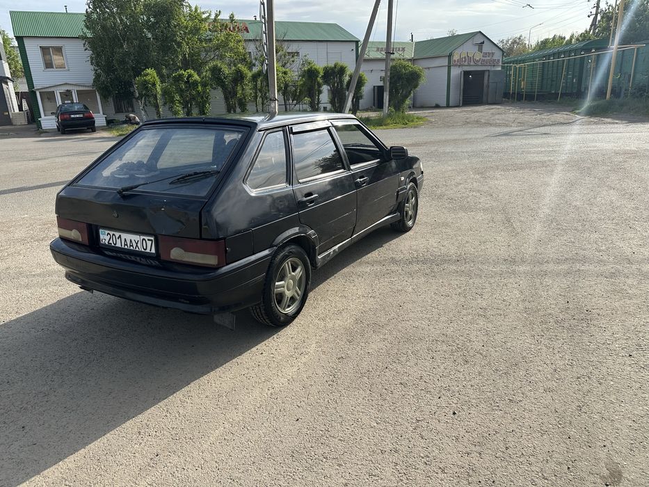 Продам ваз 2114 чистый Казах
