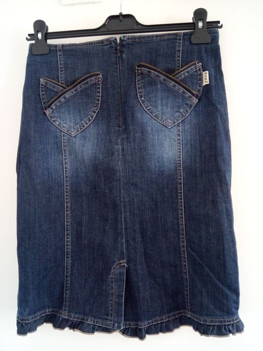 Дънкова пола с висока талия