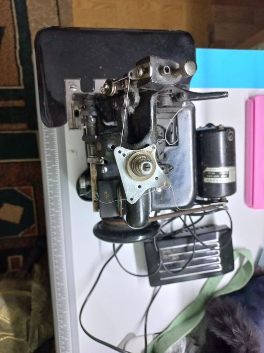 Продам Оверлок в хорошем состоянии