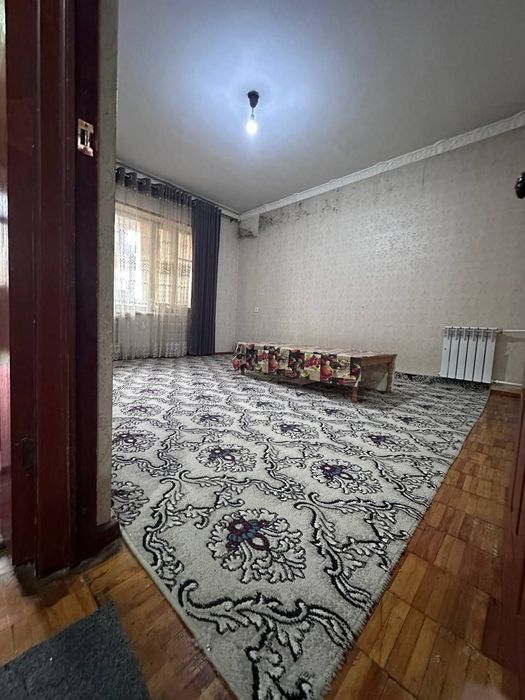 Чиланзар 20 квартал 2/3/4 кирпичный дом 1,5-6 балкон без ремонта