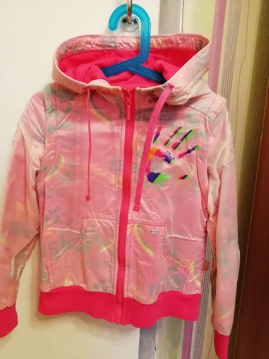 Вещи на девочку (комбинезон, жилет, куртки, кофты...