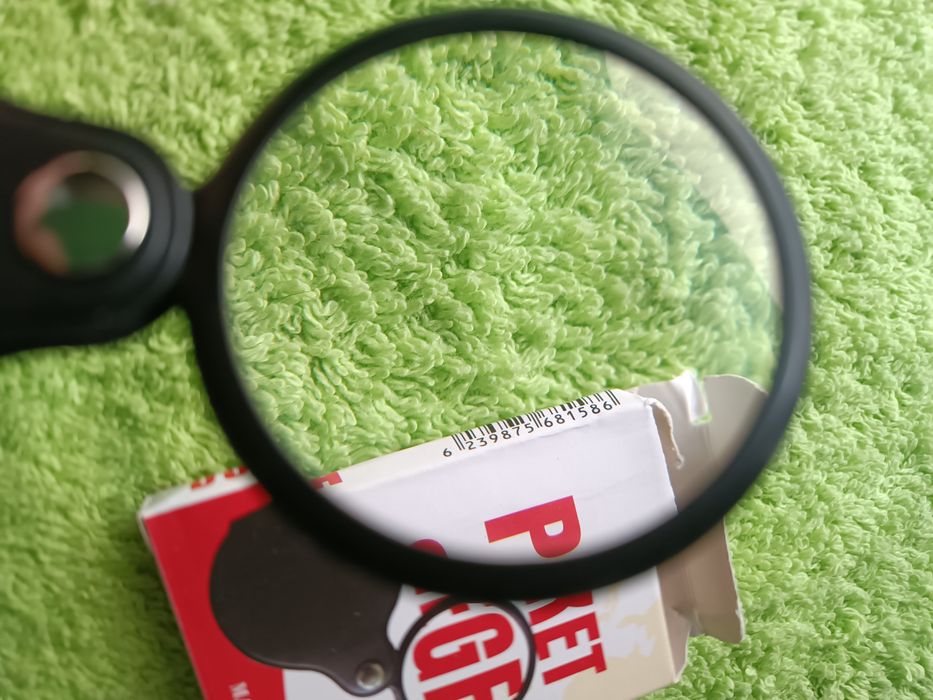 Lupa de buzunar din sticla