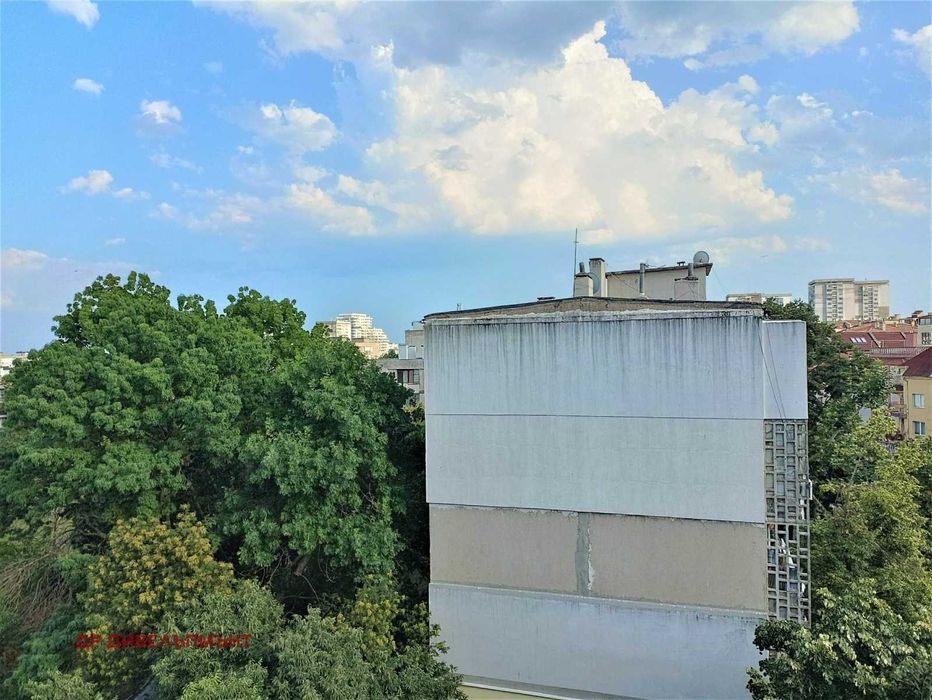 Дава се под наем Двустаен апартамент в Бургас, Лазур - 65 кв.м за 333 € - Снимка #7