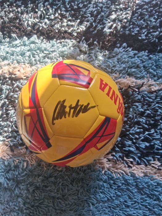 Minge România semnata de : Iovan,Bumbescu și Belodedici