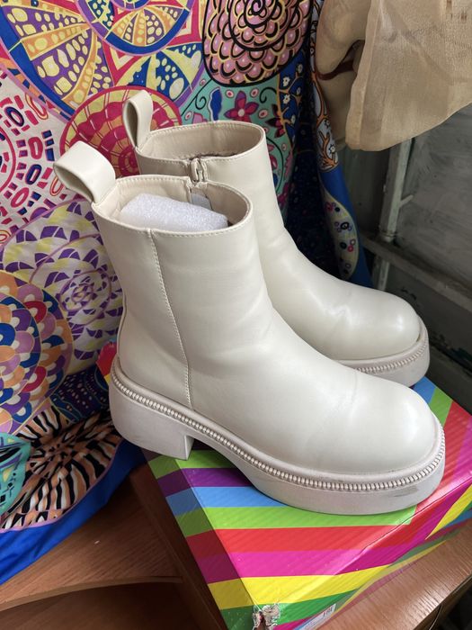 Продам ботинки в идеальном состояний