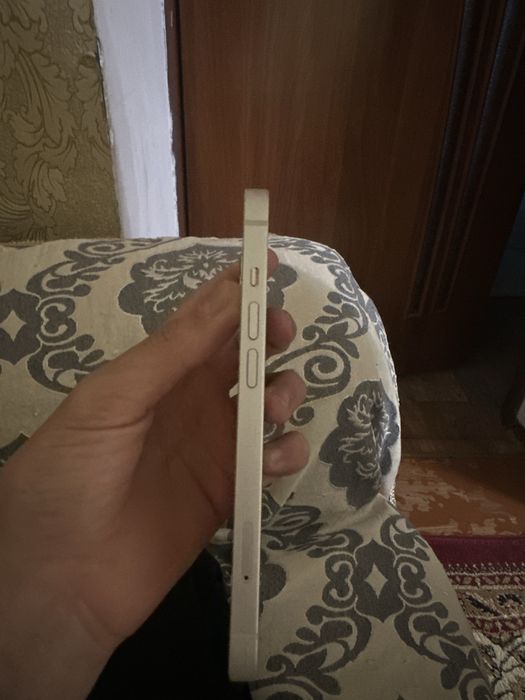 Айфон 13.