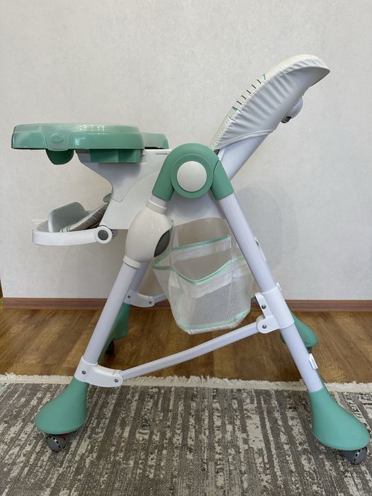 Продам детский столик для кормления