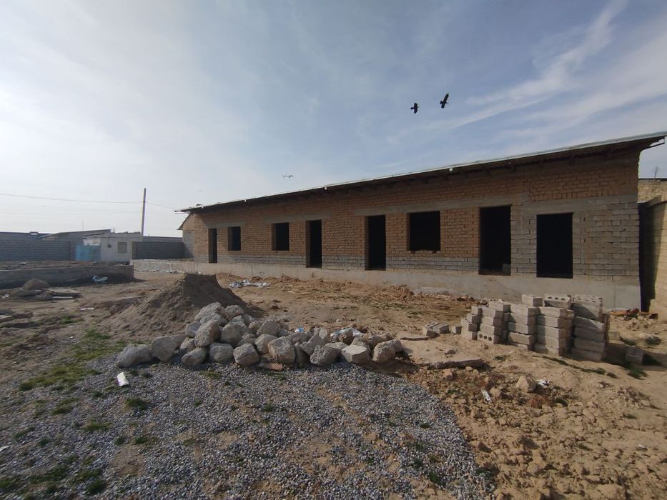 Отчопардан ховли сотилади