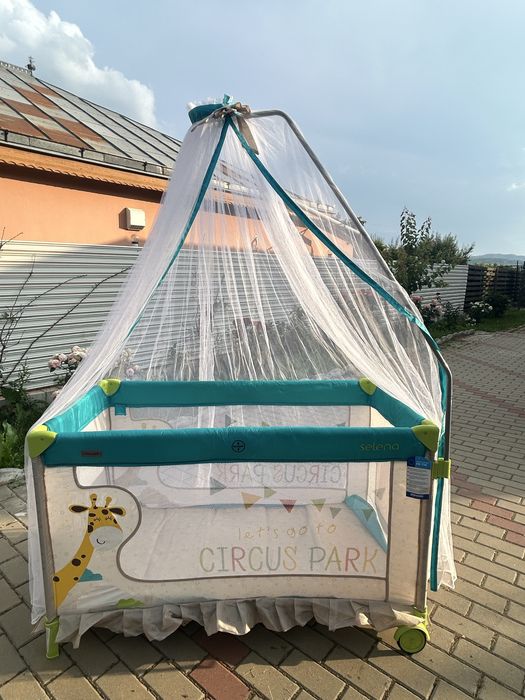 Patuț pentru bebeluș