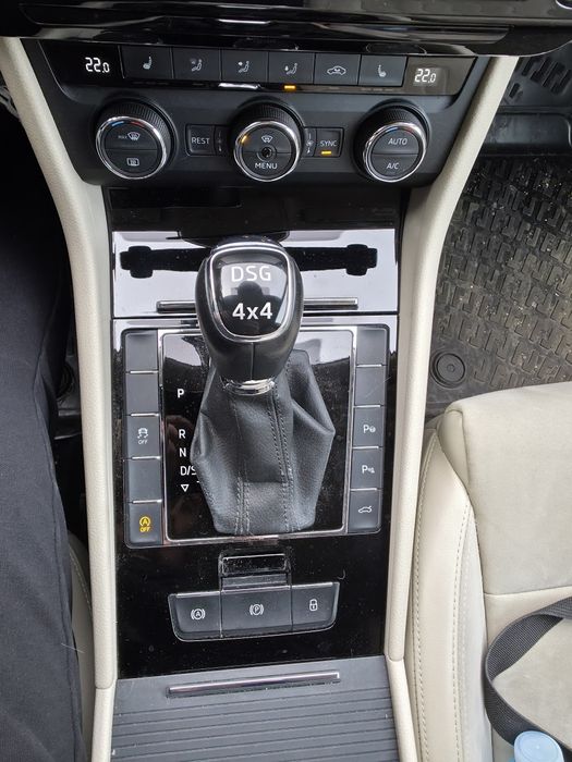 Шкода Супърб 2.0 TDI