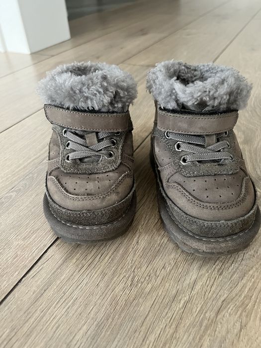 Продам вещи и обувь для мальчика/девочки 1.5-2 года