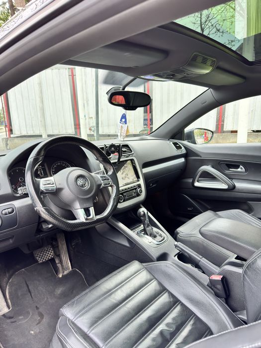 Volkswagen Scirocco 2.0 TSI DSG – 211 CP – 2010