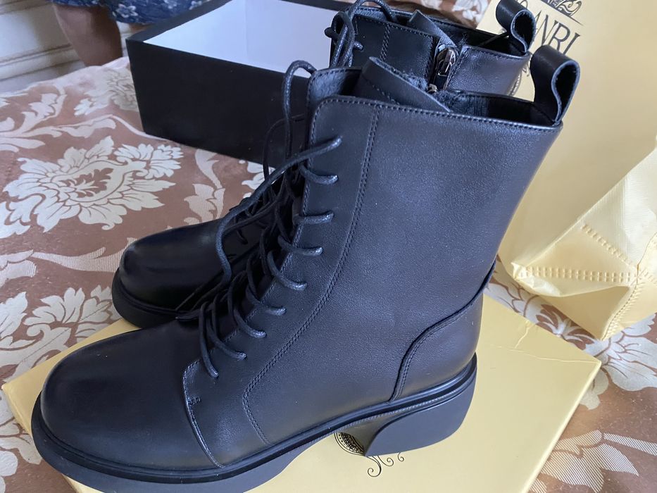 Продам обувь кожанную