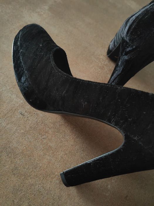 Pantofi dama  din catifea