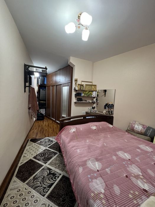 Своя квартира. Бывший кинотеатр Нукус. Кафе Нихол