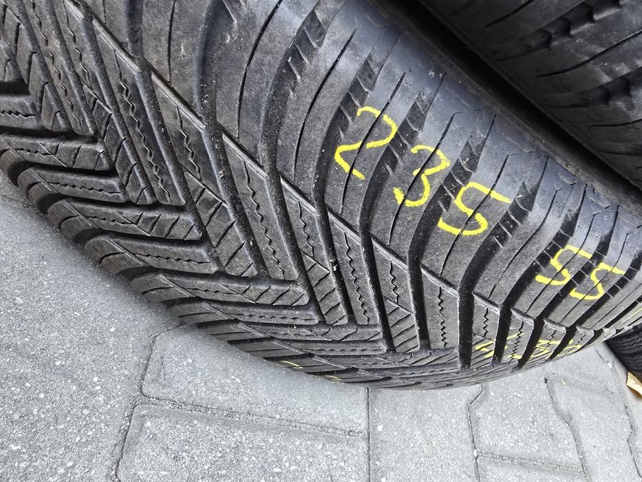235 55 19 hankook m+s