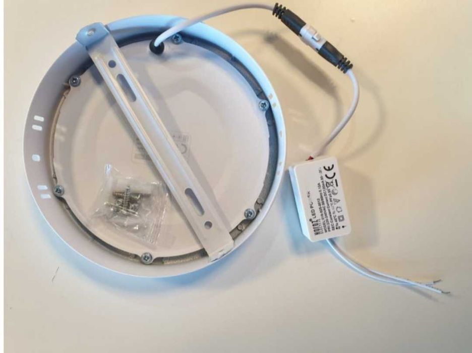 LED Панел 28W 6400K Ф28.7см 1960Lm открит монтаж бял НОВИ