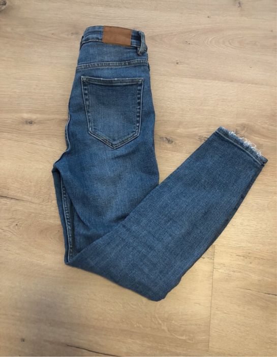 Blugi zara cu talie inalta
