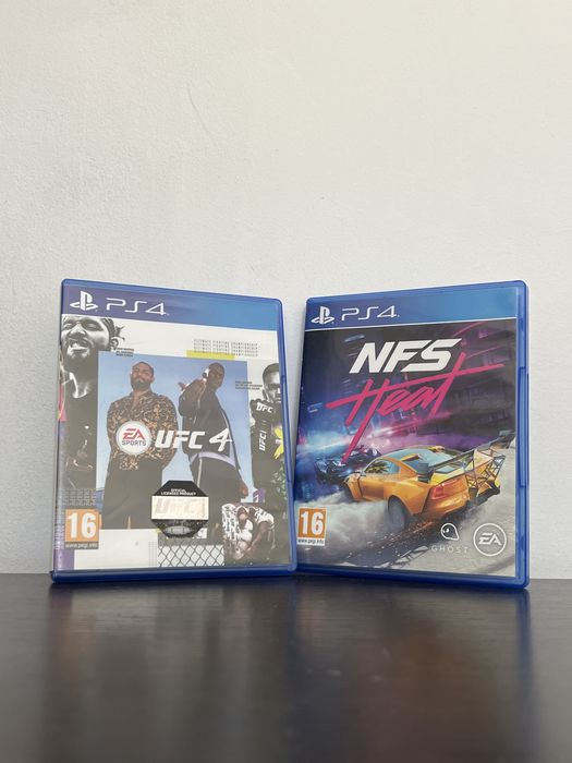 Игровые диски для приставок.