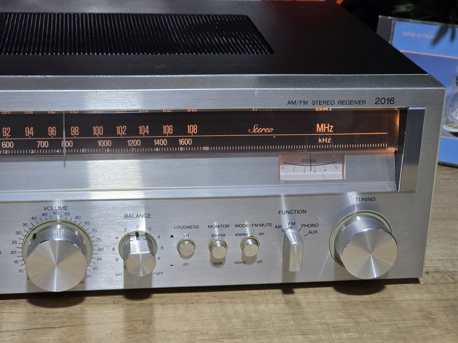 Receiver SANYO 2016, amplituner argintiu retro, hifi stereo