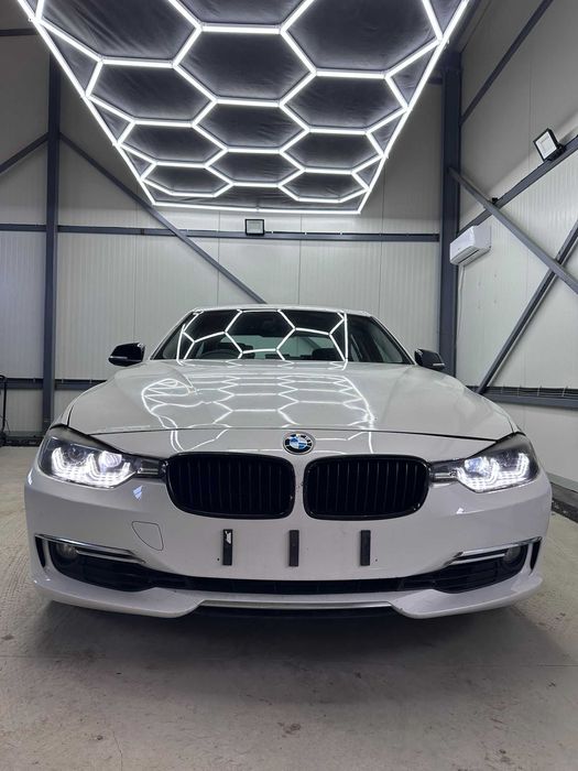 Dezmembrez BMW f30  2.0 2012-2014