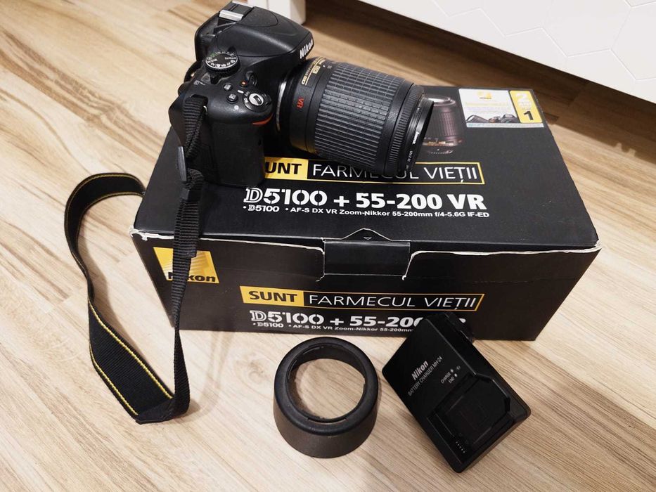 Vând Nikon D5100 + Obiectiv AF-S 55-200mm