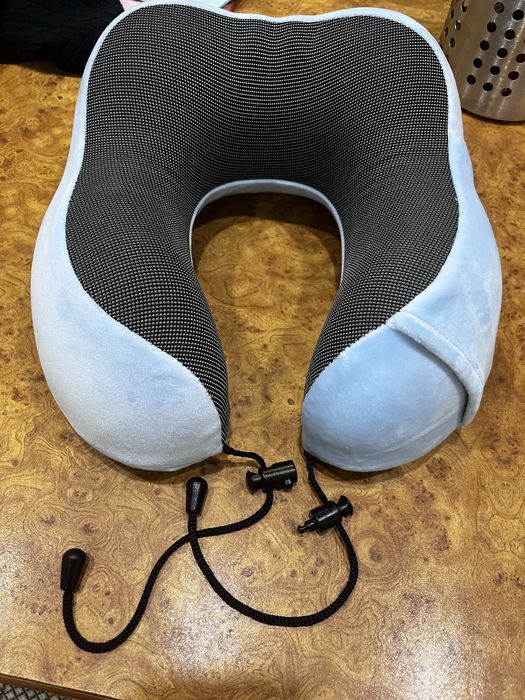 Подушка дорожная