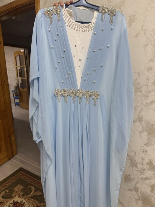 Продам вечерние платье