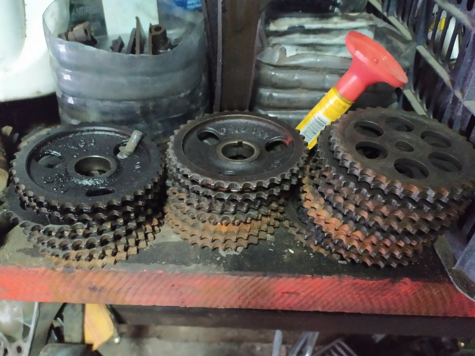 Запчасти на 102 двигатель