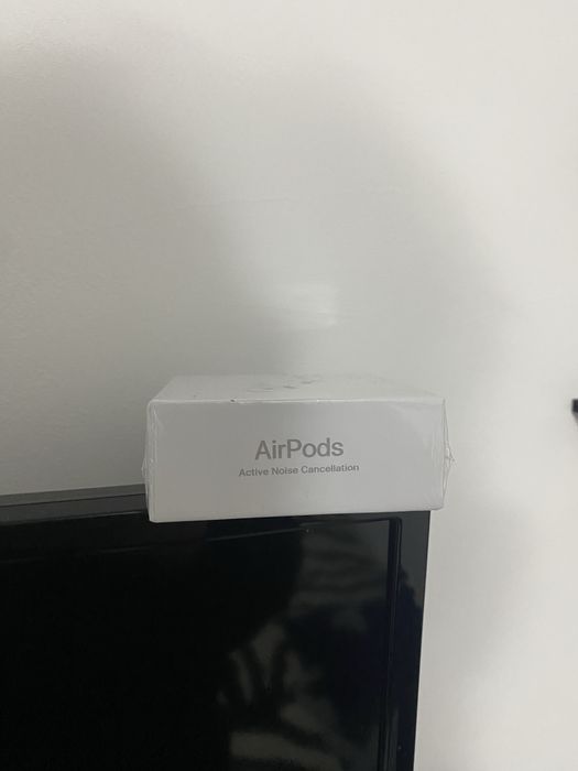 AirPods4 Noi Sigilate