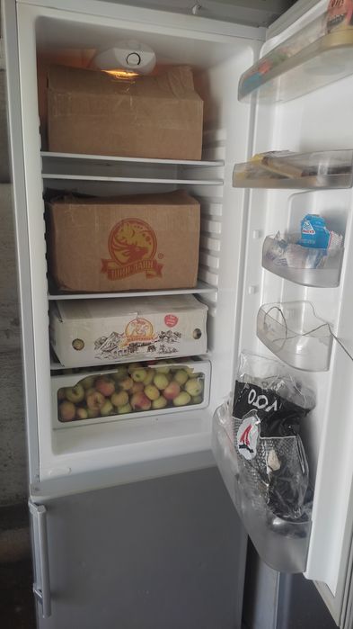 Продам холодильник LG