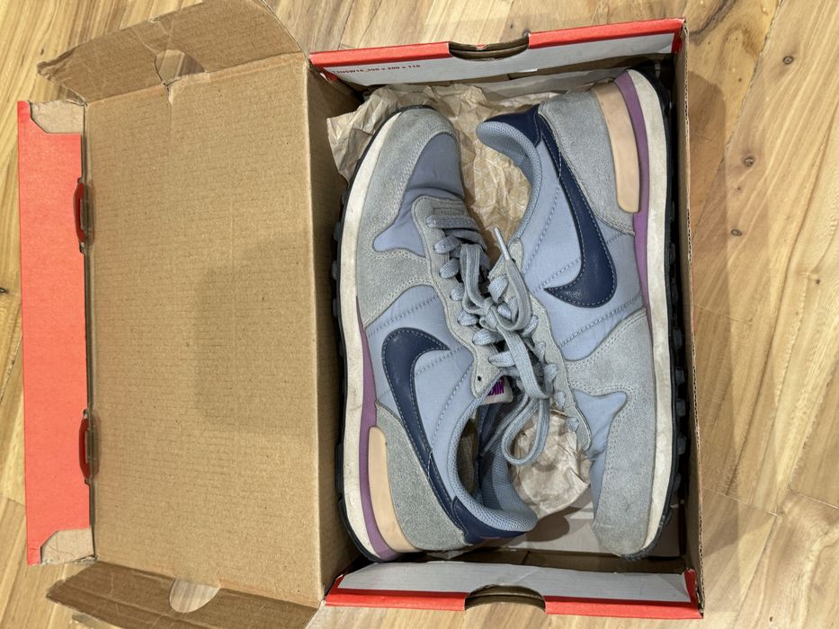Кроссовки женские Nike оригинал б/у