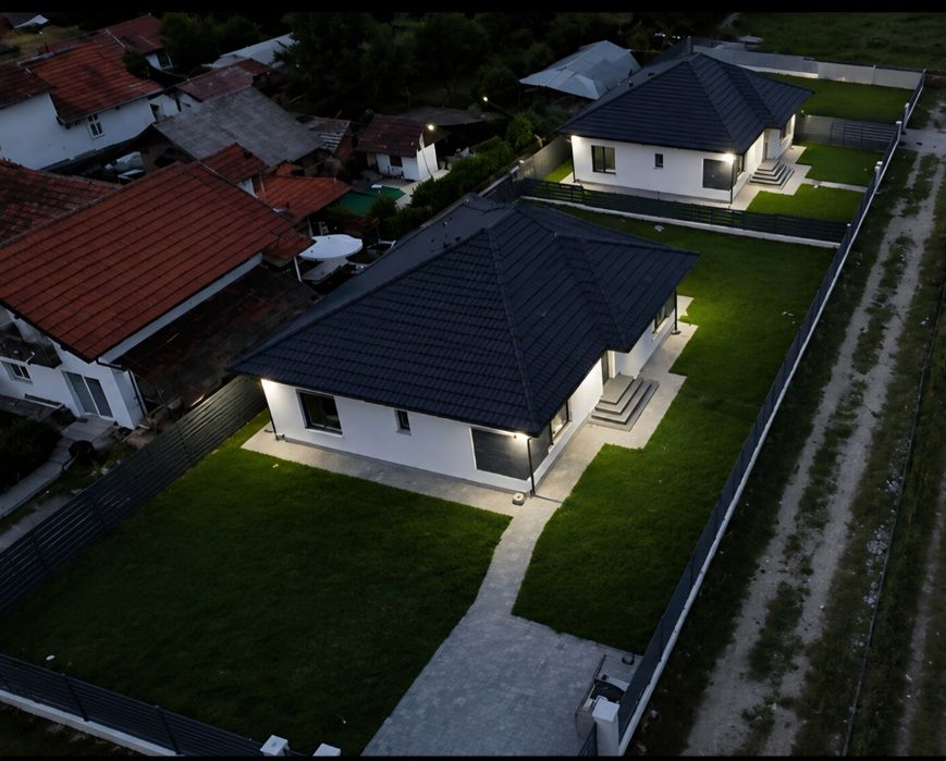 Casa la cheie !
- Case de vânzare în Curtea de Argeș,