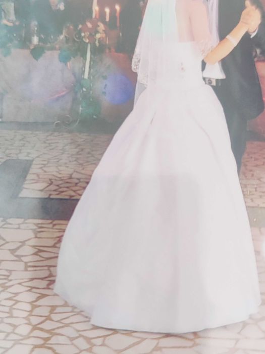 Rochie mireasa mărimea S fara mâneci și fără bretele